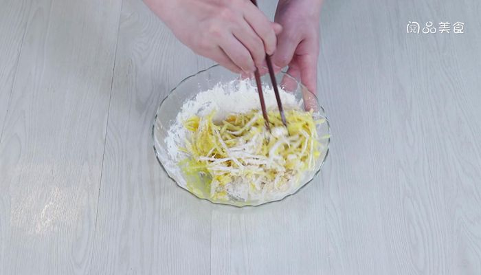 香煎玉米土豆饼做法  香煎玉米土豆饼怎么做