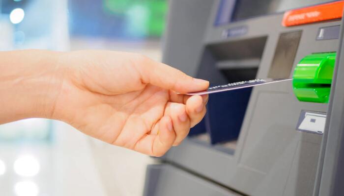 信用卡和借记卡有什么区别  信用卡和借记卡有哪些不同