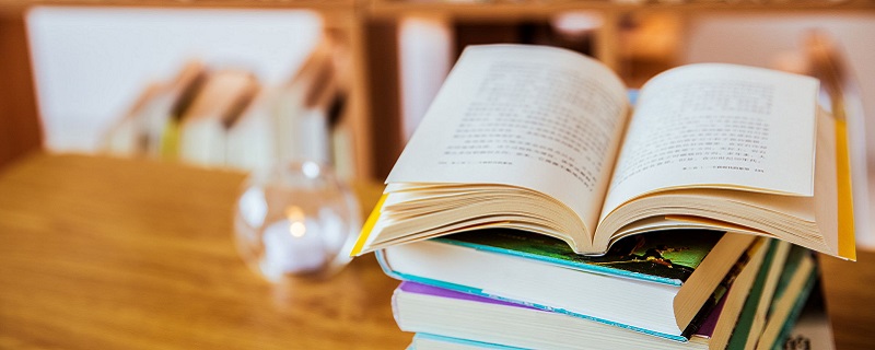 历史小说家英国 英国最早的历史小说家是谁