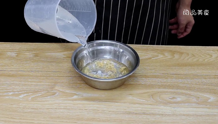 黄花菜健脑汤怎么做 黄花菜健脑汤的做法