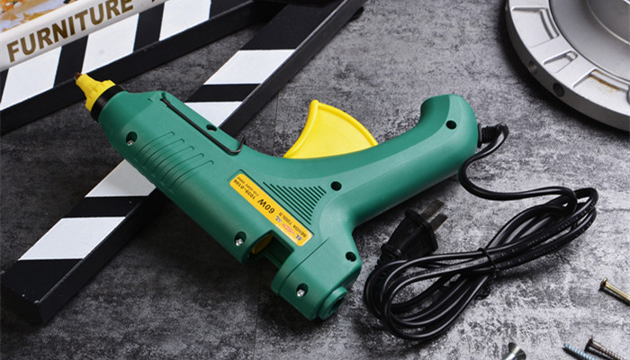 热胶枪可以粘哪些东西 热胶枪可以用来粘什么