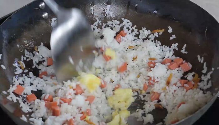 海米火腿蛋炒饭做法 海米火腿蛋炒饭怎么做