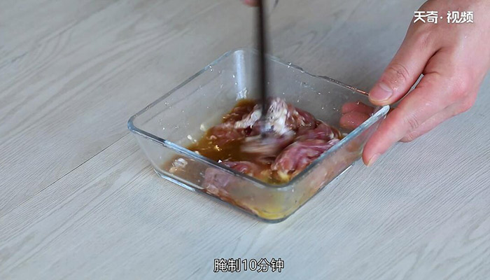 秋葵炒肉丝的做法 秋葵炒肉丝怎么做