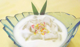 屋里做酸奶的方法（怎样在家里自己做酸奶）