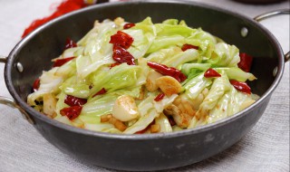 干锅包菜的家常做法（干锅包菜的家常做法干锅小火锅）