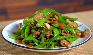 青椒怎么吃（青椒怎么吃营养不流失）