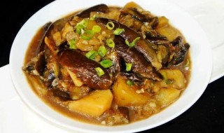 炖茄子土豆的家常做法（土豆炖茄子的做法大全）