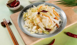 圆白菜炒饼丝的家常做法 圆白菜炒饼丝的家常做法配比