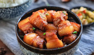 最简单的红烧肉做法 最简单的红烧肉做法高压锅