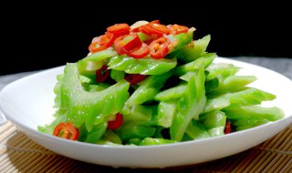 白菜和苦瓜要怎么炒（白菜炒苦瓜怎么做好吃法）