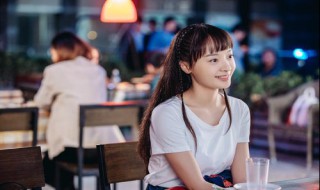 以家人为名齐明月是谁演的（以家人之名齐月亮是谁演的）