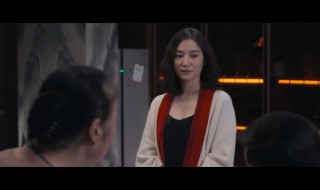 白色月光笑笑谁演的 白色月光演的什么意思