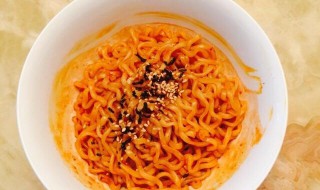 火鸡面配什么东西解辣 火鸡面配什么东西解辣效果好