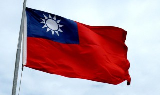 电影八佰升的是什么旗 电影《八佰》升旗