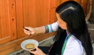 怎样洗头发不掉发 洗头发怎么不掉头发