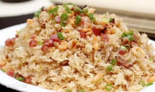 生炒糯米饭 生炒糯米饭的正宗做法视频
