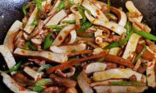 豆腐干炒肉（芹菜豆腐干炒肉）