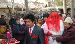 第一次见女方家长带什么礼物好（第一次见女方家长带什么礼物好 不是去家里）