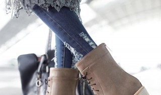 梦见穿别人的鞋（梦见穿别人的鞋两只不一样）