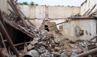 梦见房子倒塌（梦见房子倒塌自己逃出来了）