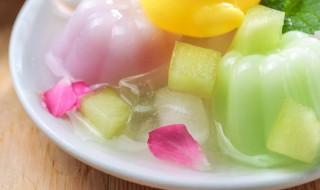 果冻是怎么做的 奶茶里的果冻是什么做的