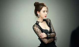 戚薇演的电视剧（戚薇演的电视剧80c）