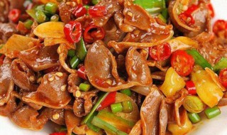 酸辣鸡杂的做法 蒜苔酸辣鸡杂的做法