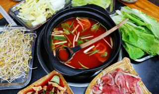酸汤牛肉火锅的做法（酸汤牛肉火锅的做法大全家常）