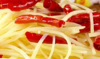 家常酸辣土豆丝做法（家常酸辣土豆丝做法视频）