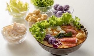 胃酸吃什么食物好（容易胃酸吃什么食物好）