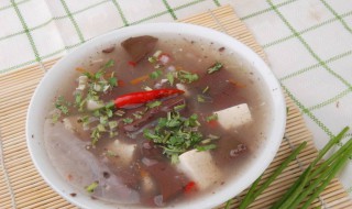酸辣鸭血汤的做法 酸辣鸭血汤的做法大全窍门