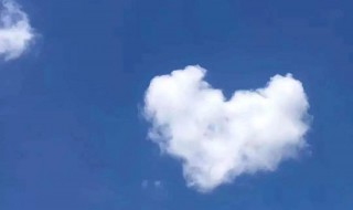 发天空照朋友圈配句有哪些（发天空照朋友圈配句有哪些句子）