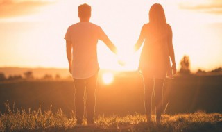 男人要是爱这个女人的表现（男人要是爱这个女人的表现是什么）