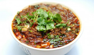 正宗酸辣粉的做法配料（正宗酸辣粉的做法配料窍门）