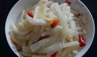 腌酸辣萝卜的做法（腌制酸辣萝卜做法）