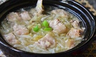 酸菜炖牛肉的做法（酸菜炖牛肉的做法最正宗的做法）