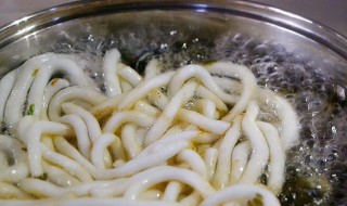 酸菜土豆粉的做法 酸菜土豆粉的做法视频