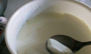 酸奶的简单做法 用牛奶做酸奶的简单做法