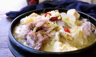 猪肉烩酸菜的做法（猪肉烩酸菜的做法作文）