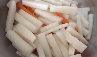 酸甜萝卜怎么泡（酸甜萝卜怎么泡好吃脆嫩）