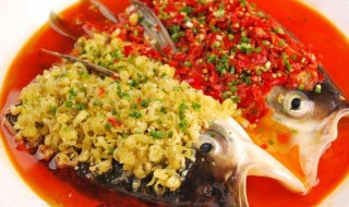 酸辣鱼头汤（酸辣鱼头汤怎么做）