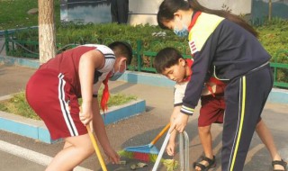 小学生扫地的方法步骤（如何教学生扫地）