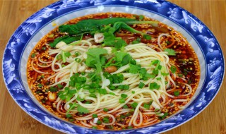 重庆小面的来历与简介（重庆小面来自哪里）