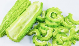苦瓜塞肉的家常做法 苦瓜塞肉的家常做法视频