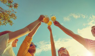 青岛啤酒的历史简介 青岛啤酒的历史简介是什么