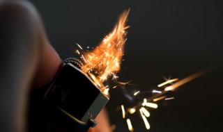 打火机的火焰温度多少 打火机的火焰温度多少度