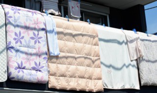 如何清洗棉被（如何清洗棉被黄渍）