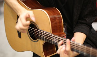 如何清洗吉他 如何清洗吉他琴弦