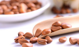 开口松子是怎么弄开口的（怎么使松子开口）