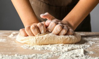 酵母发面需要多长时间（不放酵母发面需要多长时间）